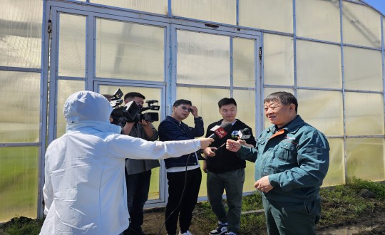 2024年5月24日，，农业总公司副总司理侯正发接受《守望都会》采访_副本.jpg